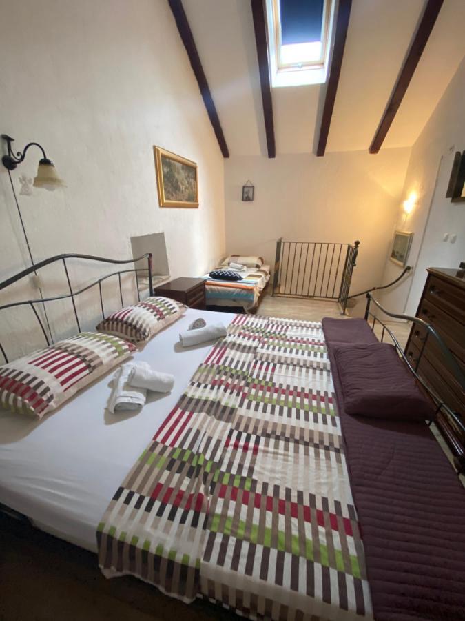 Apartments Sorgeto Ston Bagian luar foto