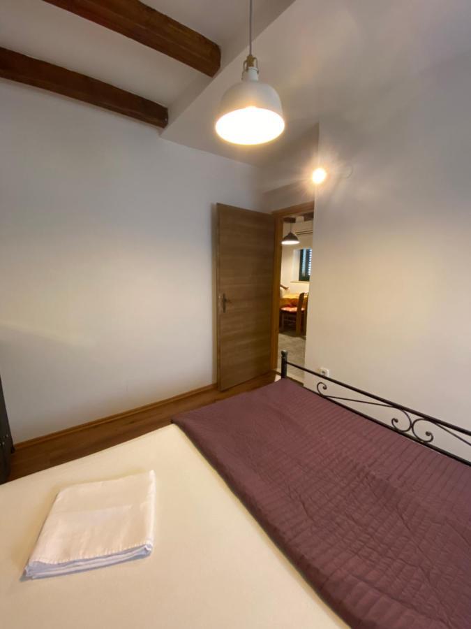 Apartments Sorgeto Ston Bagian luar foto